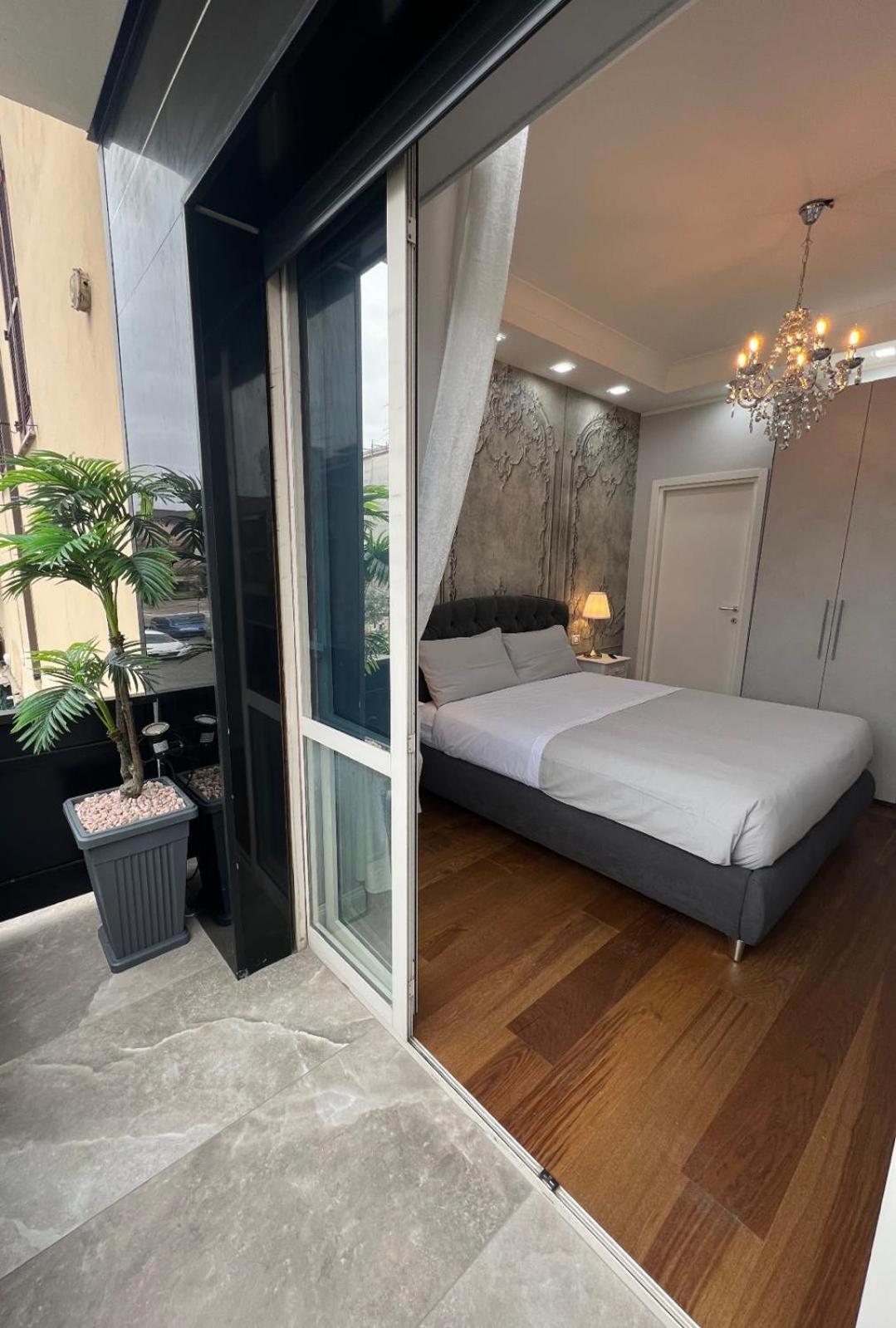 B&B Caffe Retro' Cisterna di Latina Bagian luar foto