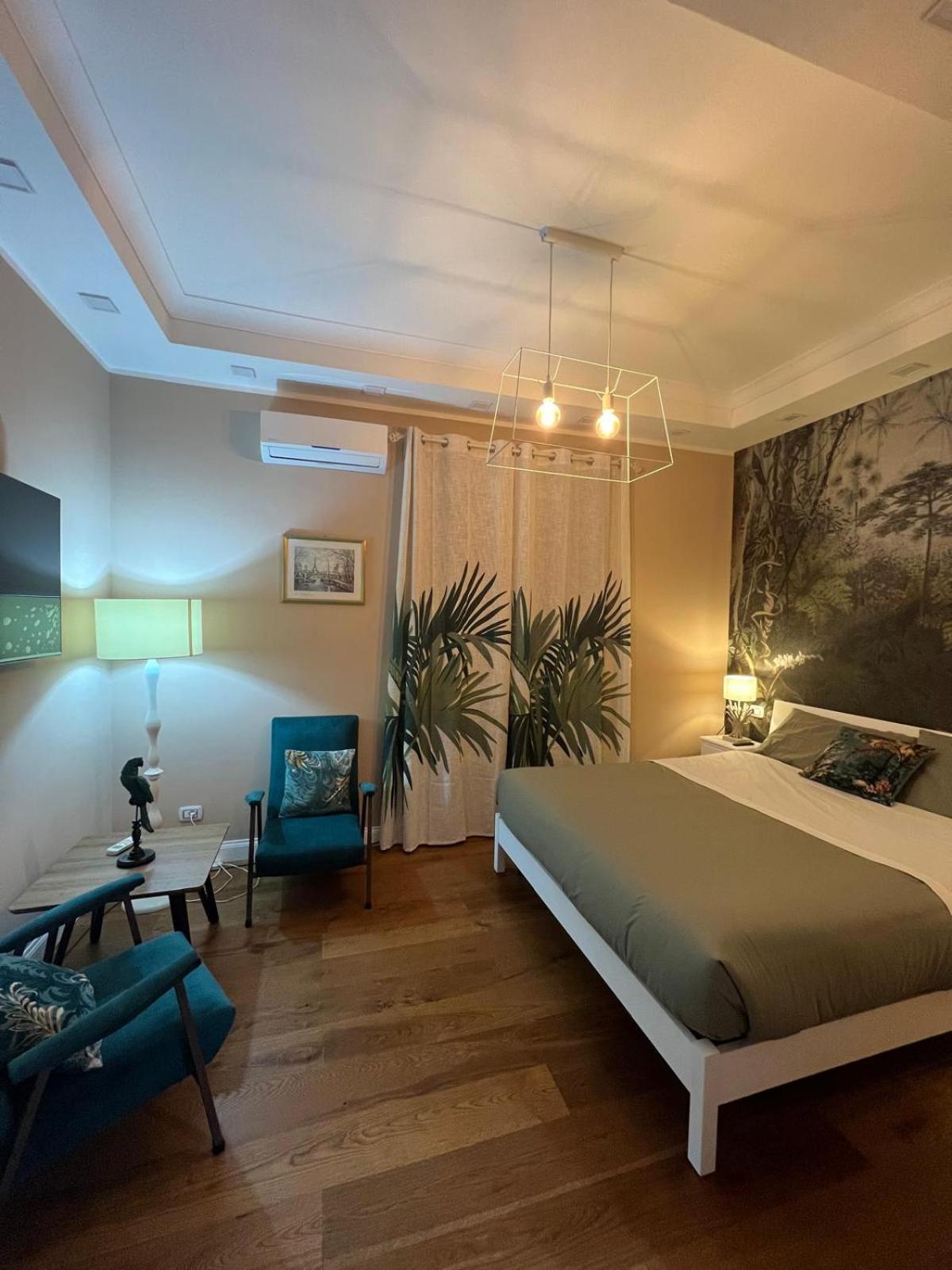 B&B Caffe Retro' Cisterna di Latina Bagian luar foto